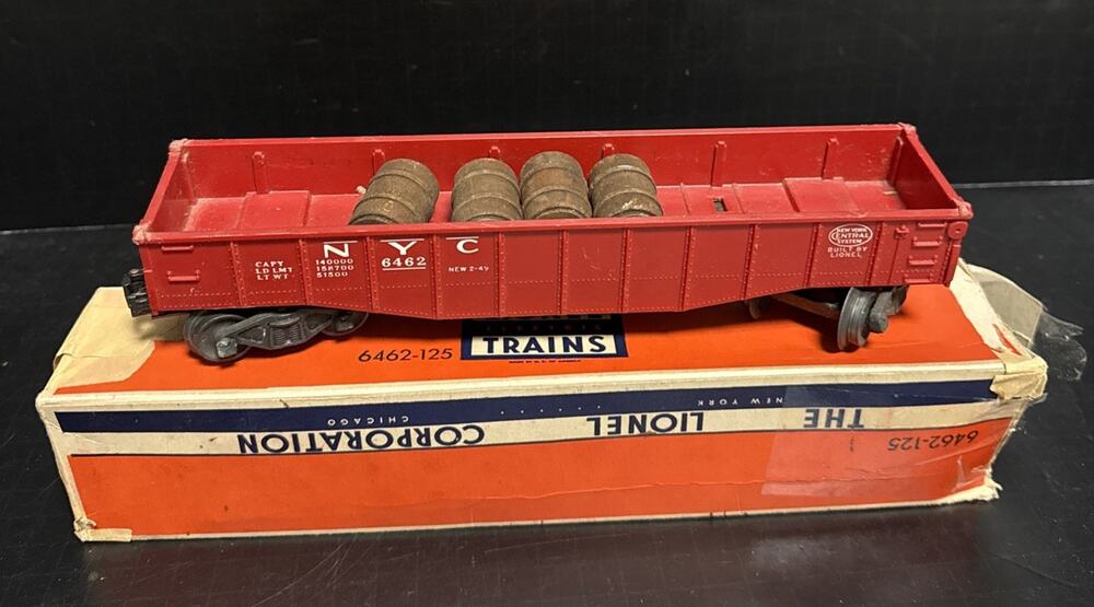 Lionel Postwar O Gauge #6462-125 Red Gondola With 4 Barrels Original Box VTG